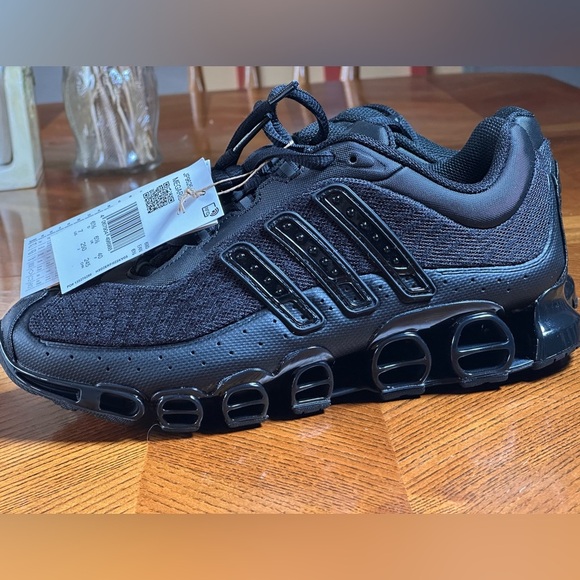 Adidas Original Sneakers
'Megaride' in Black - Picture 3 of 8